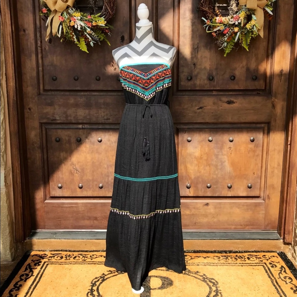 BEAUTIFUL BLACK MAXI DRESS